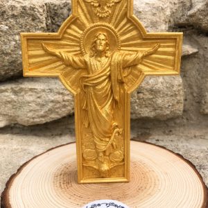 statuette jésus-christ dorée
